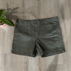 Eddie Bauer Dark Green Women's Bermudas